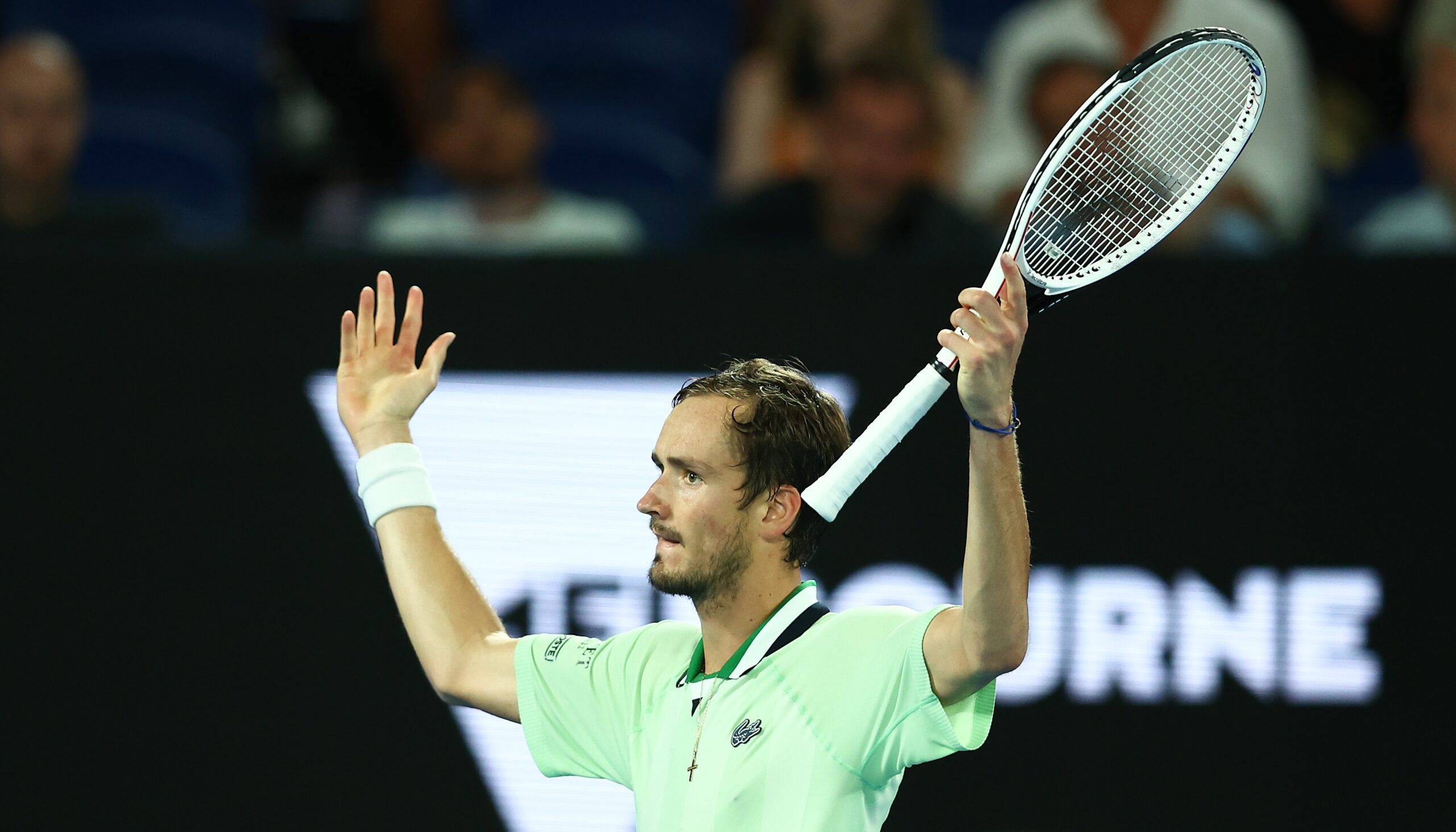 Australian Open 2022 | Daniil Medvedev, o nouă ieşire nervoasă! Rusul s-a răfuit cu spectatorii în timpul finalei cu Rafa Nadal: „Nu au minte