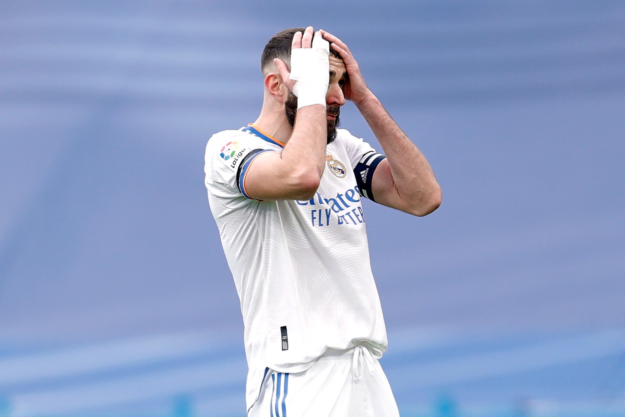 Problemele continuă pentru Karim Benzema! Superstarului lui Real Madrid i-a fost sustrasă o sumă uriaşă din cont din cauza dosarului „sextape