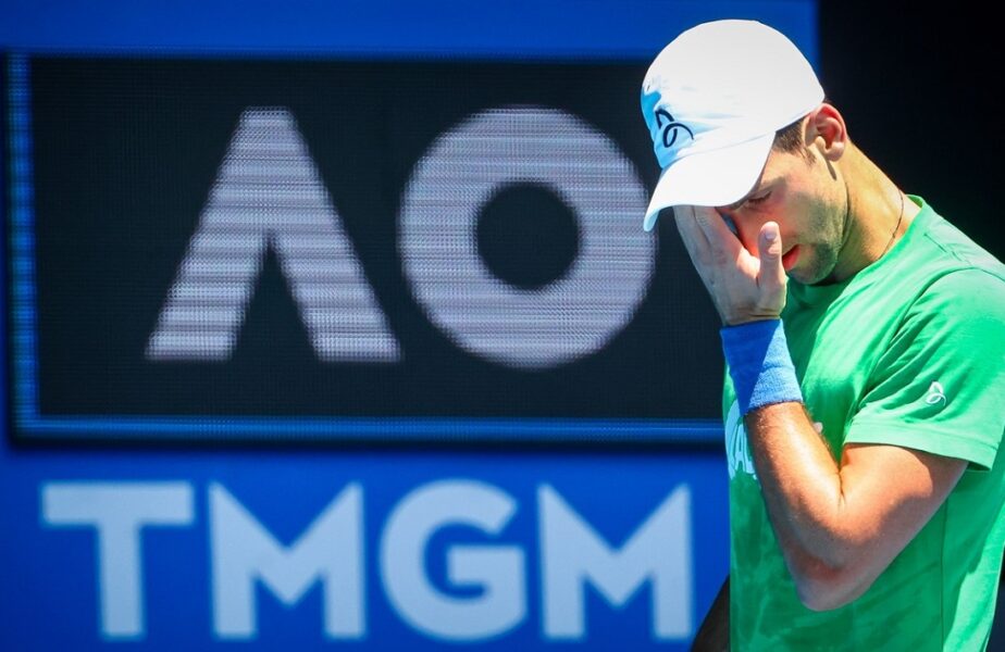 Novak Djokovic se antrenează pentru Australian Open, dar poate primi o lovitură teribilă. 83% dintre australieni cer ca liderul ATP să fie expulzat!