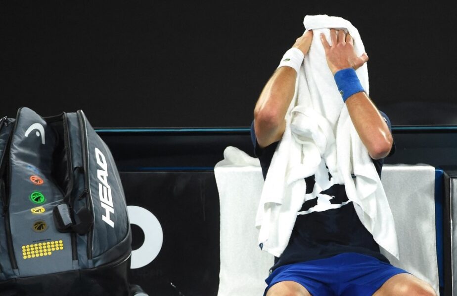 Novak Djokovic a fost reținut! Scandal imens în Australia. Sârbul va afla duminică dacă va putea juca la Australian Open 2022