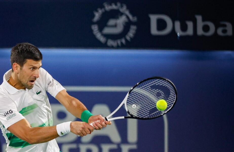Novak Djokovic a câștigat primul său meci din 2022. Fanii, în delir când sârbul și-a făcut apariția pe teren! Liderul ATP s-a calificat în turul 2 la Dubai