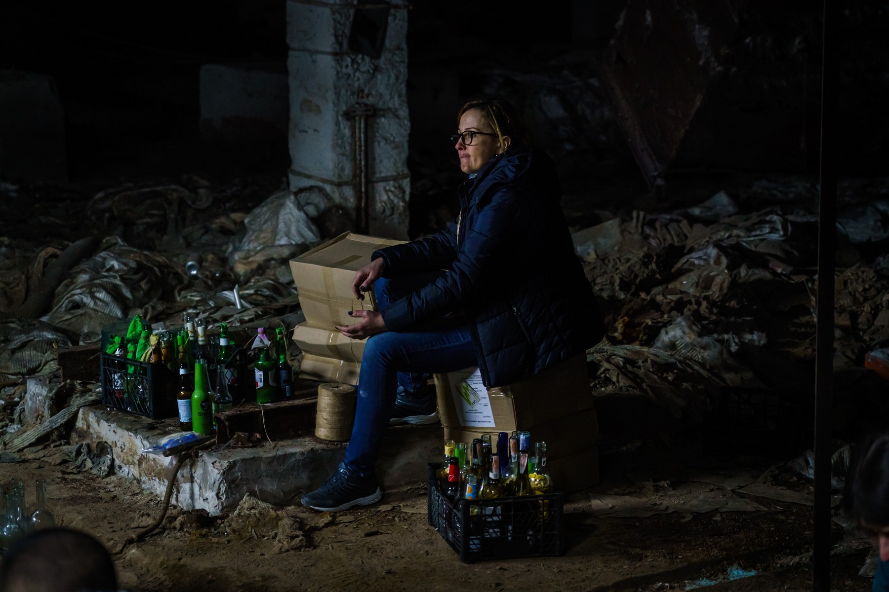 A woman rests as the and other volunteers from the Territorial Defense Units make Molotov cocktails to use against the invading Russian troops in Kyiv, Ukraine, Saturday, Feb. 26, 2022. (MARCUS YAM / LOS ANGELES TIMES)
UKRAINE RUSSIA CRISIS, Kyiv, Kyiv Oblast, Ukraine - 26 Feb 2022,Image: 665267709, License: Rights-managed, Restrictions: , Model Release: no, Credit line: Profimedia