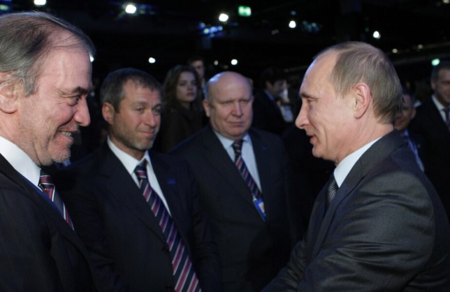 Roman Abramovich este „omul cheie” care ar putea opri războiul. Oligarhul rus, considerat a fi bun prieten cu Vladimir Putin, a fost contactat de ucraineni. Ce se întâmplă acum