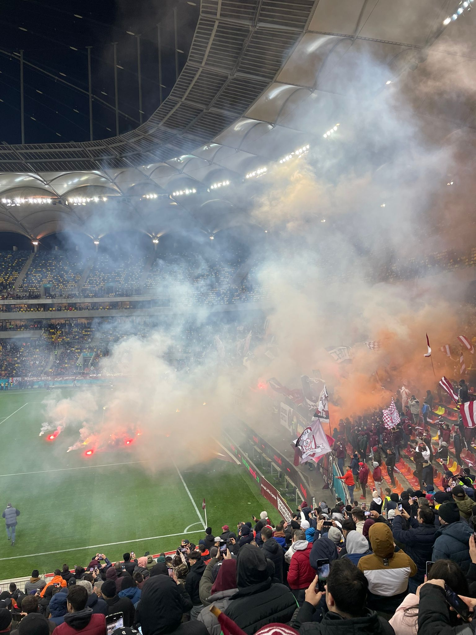 Rapid a primit cea mai mare amendă din acest sezon, după incidentele din derby-ul cu Dinamo! Giuleştenii, taxaţi drastic de Comisia de Disciplină