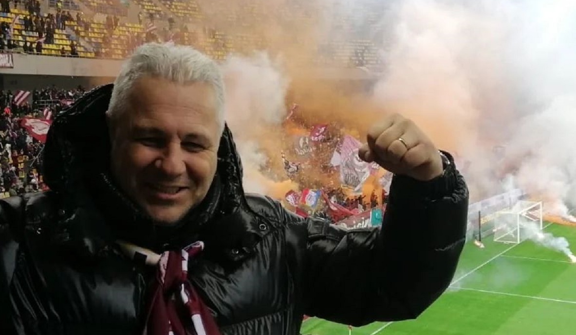 Rapid – Dinamo | Marius Șumudică, mesaj din tribunele Arenei Naționale! „Șumi, din nou în alb și vișiniu. „Ăsta e spiritul!