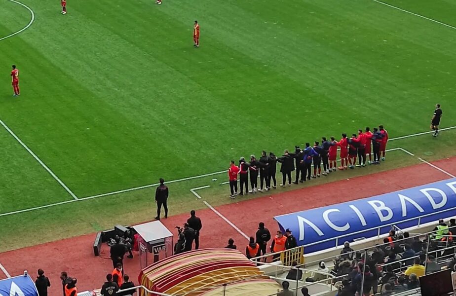 Scene incredibile la Malatyaspor – Antalyaspor! Foștii jucători ai lui Marius Șumudică au protestat din cauza restanțelor salariale. Gest nemaivăzut în Turcia