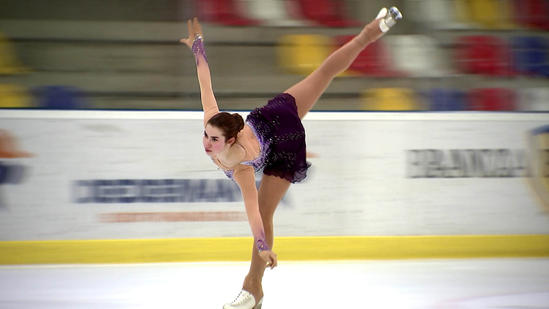 Avem viitor la patinaj! Ana Sofia visează să aducă primele medalii României la patinaj. Dancing on Ice-Vis în Doi e sâmbătă, ora 20:00, Antena 1