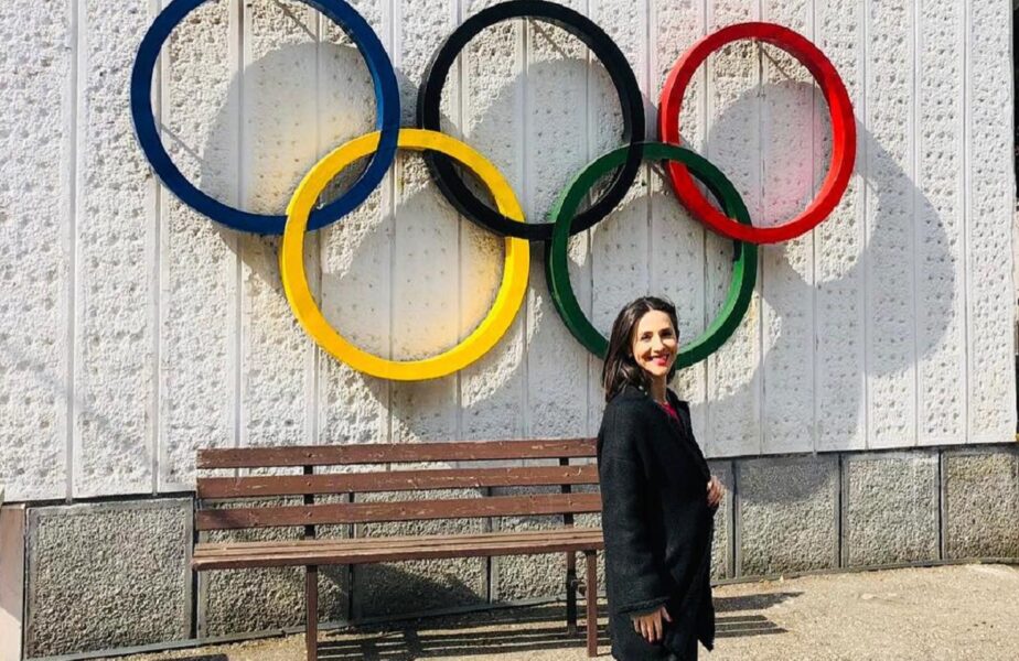 AS.ro LIVE | Andreea Răducan a fost invitata lui Cătălin Oprişan! „Fata de aur” a gimnasticii a venit cu poveşti inedite