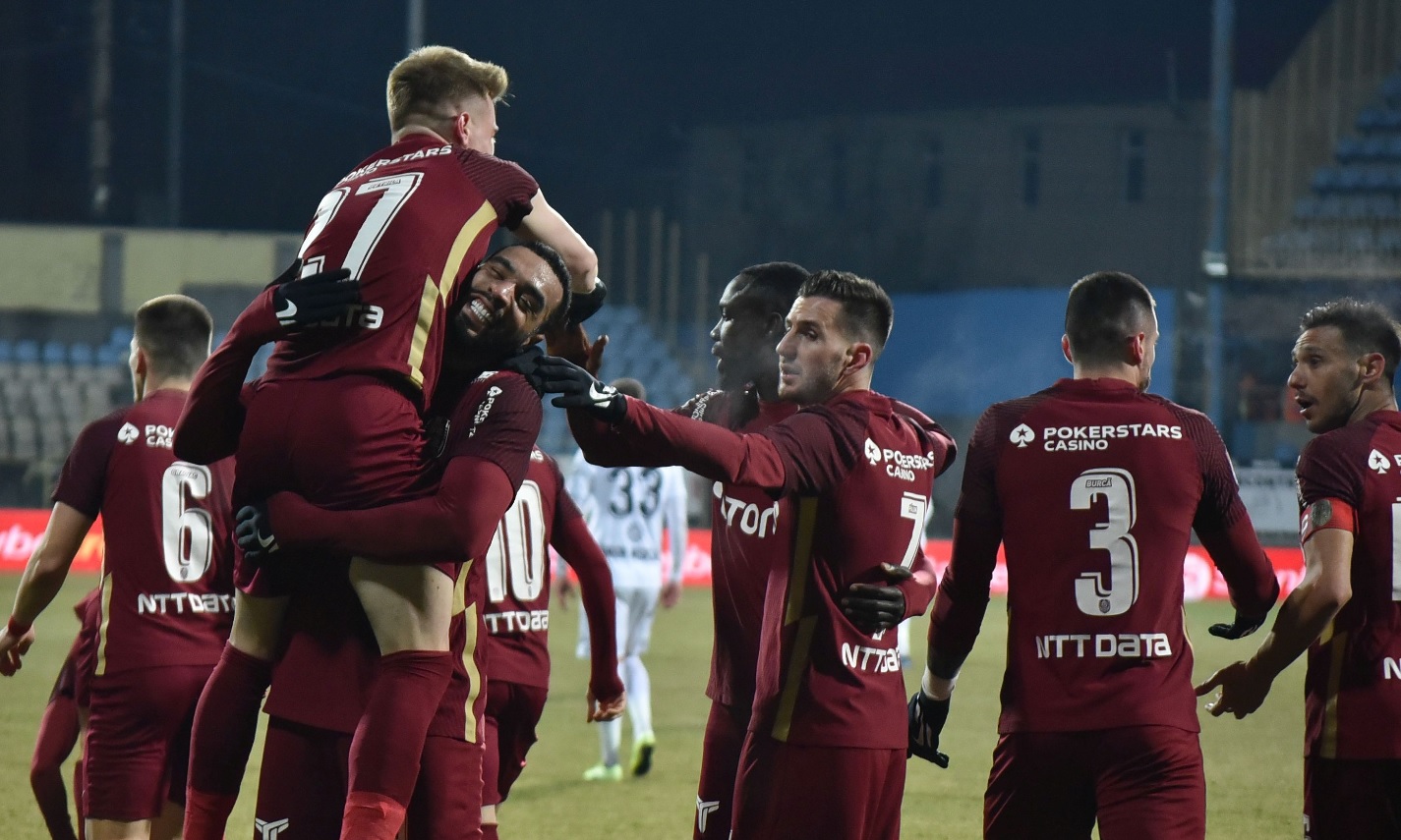 CFR Cluj – FC Argeş 2-0. Victorie fără istoric pentru campioană. Echipa lui Dan Petrescu s-a distanțat la 8 puncte de FCSB!