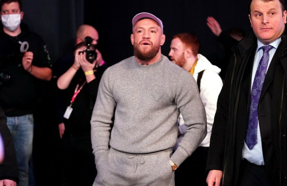 Conor McGregor are mari probleme! Marele campion din UFC a fost arestat, după ce ”conducea periculos” prin Dublin. S-a ales cu dosar penal și riscă până la 6 luni de închisoare!