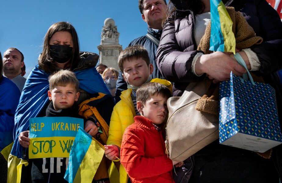 Război în Ucraina | Kamil Glik, gest superb pentru copiii afectaţi de bombardamentele lui Vladimir Putin. Internaţionalul polonez a cumpărat o ambulanţă specială: „Oamenii ca el pot schimba lumea!”