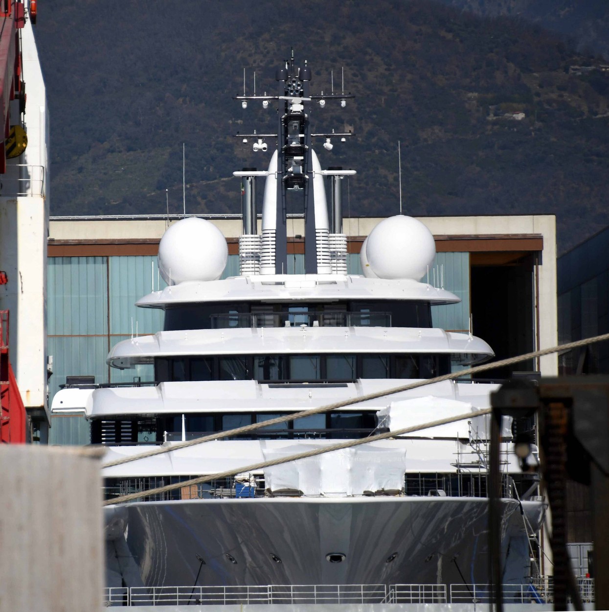 Italy, Marina di Carrara - March 9, 2022.One of the largest and most expensive superyachts in the world moored in the port of Marina di Carrara. it is suspected that it belongs to Vladimir Putin..(its name has been deleted but it is supposed to be ''Scheherazade'').  The Italian financial police are investigating,Image: 668533359, License: Rights-managed, Restrictions: * France, Germany and Italy Rights Out *, Model Release: no, Credit line: Profimedia