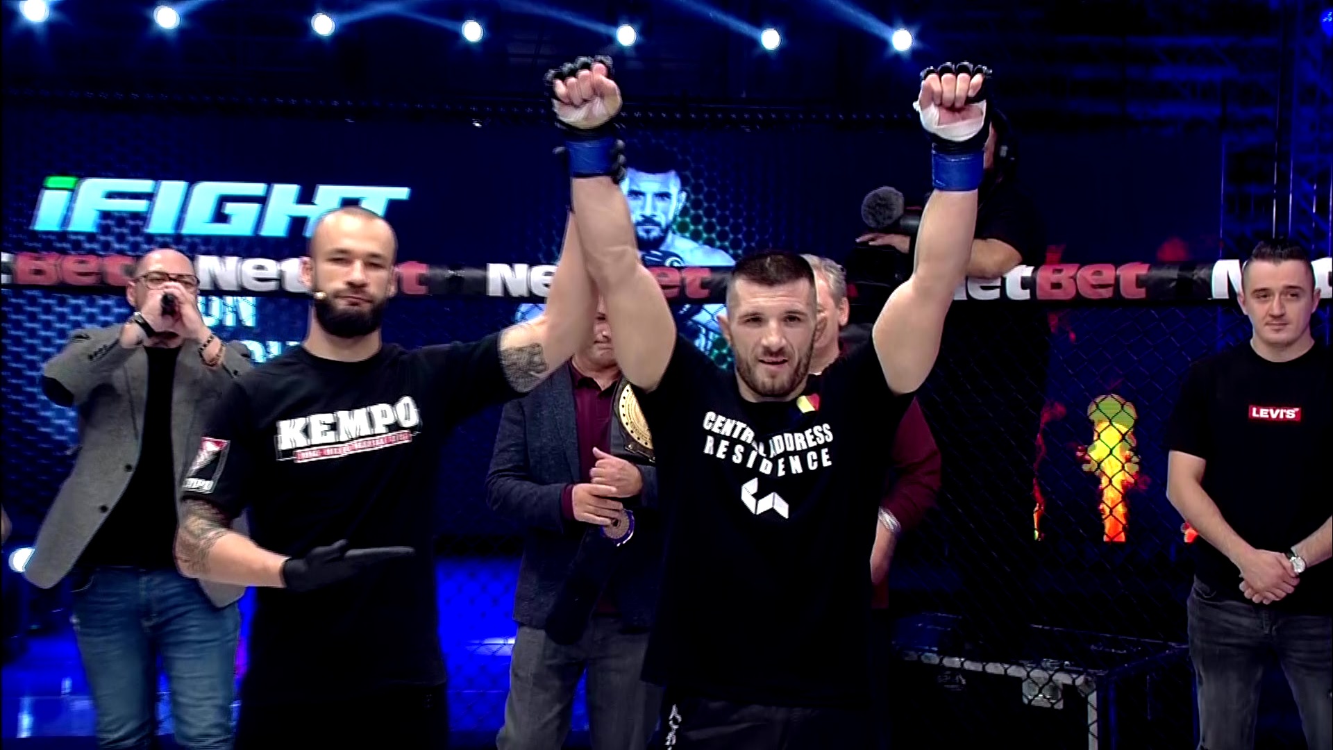 „Bombardierul” Pascu vrea să aducă în România cele mai tari nume din MMA! Gala iFight HEROES e pe 18 martie, pe Antena 1 şi AntenaPlay