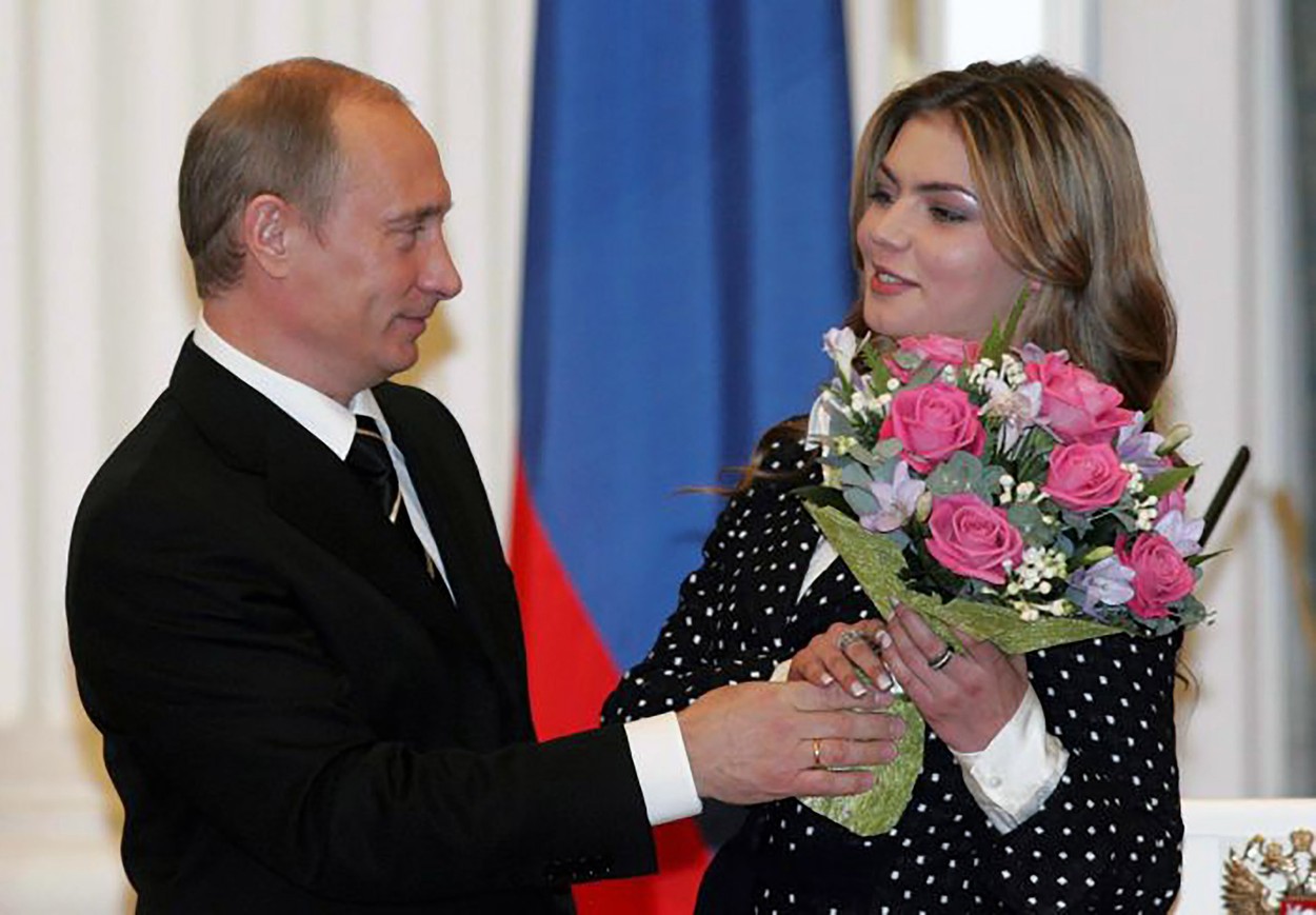 Alina Kabaeva, alături de Vladimir Putin