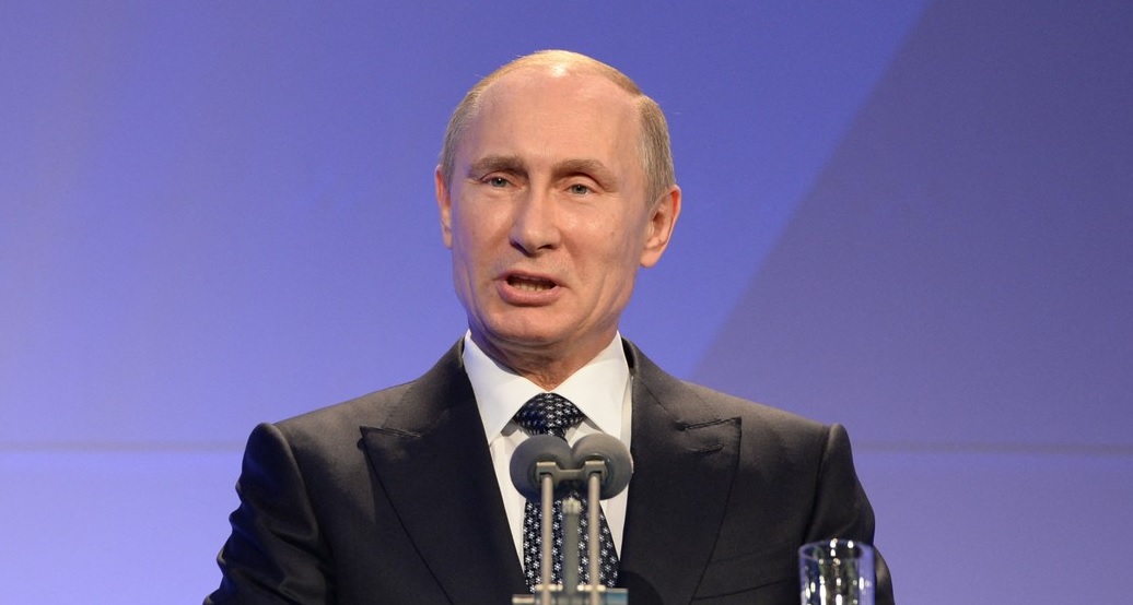 Vladimir Putin, dat de gol! Președintele rus a apărut cu vânătăile la vedere. Gestul care arată că ar suferi de probleme de sănătate