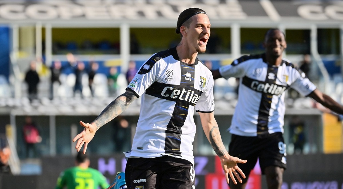 Dennis Man, un nou gol în Serie B! Atacantul român a înscris în Brescia – Parma. Execuţie de vârf autentic