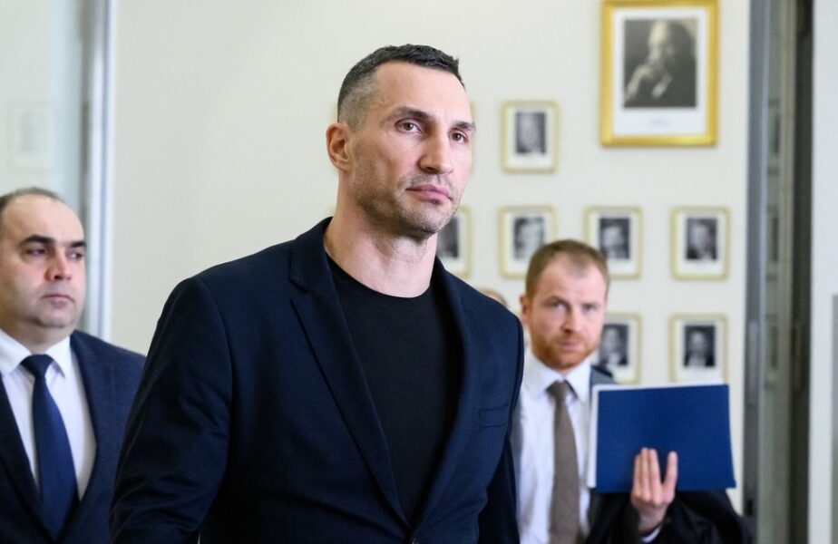 Vladimir Klitschko este fratele lui Vitali Klitschko
