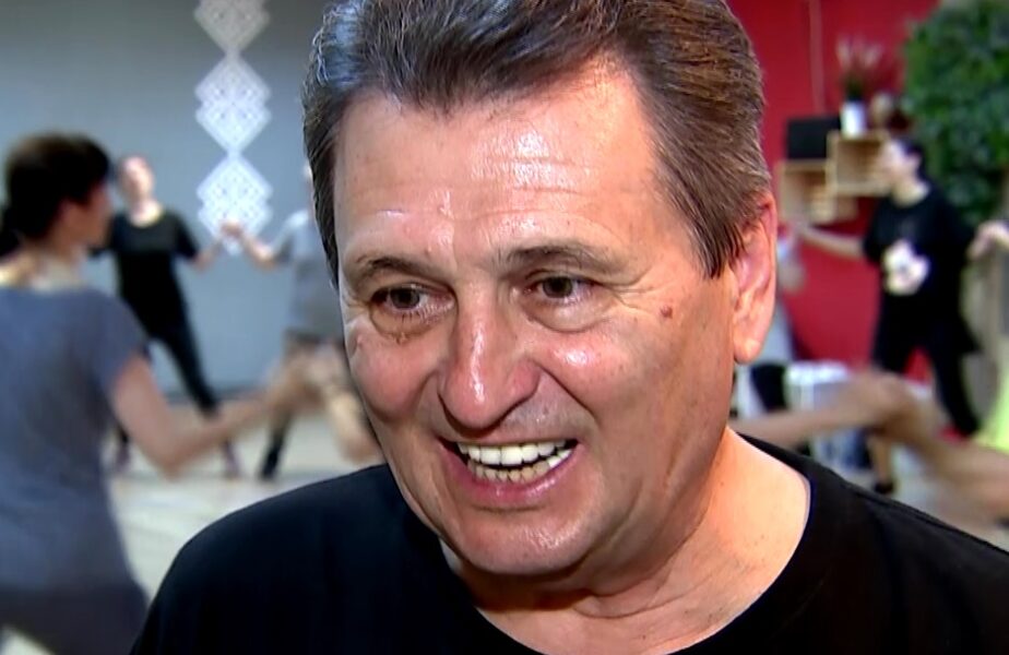 Nea Mărin, profesorul de dans al naţionalei lui Edi Iordănescu! E gata să îi înveţe pe Chiricheş şi Ianis Hagi să danseze la calificări. Hai, România! În fiecare zi