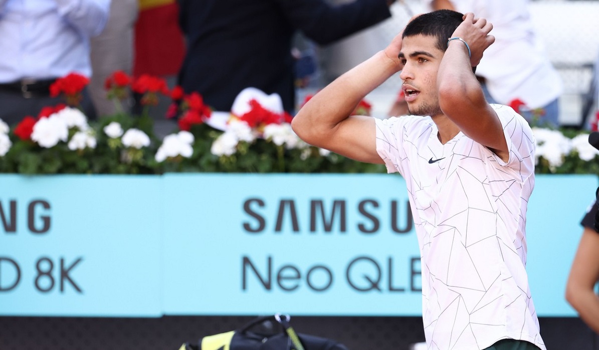 Carlos Alcaraz – Rafael Nadal 6-2, 1-6, 6-3. Noua senzație din tenis și-a învins idolul! Moment istoric la Madrid