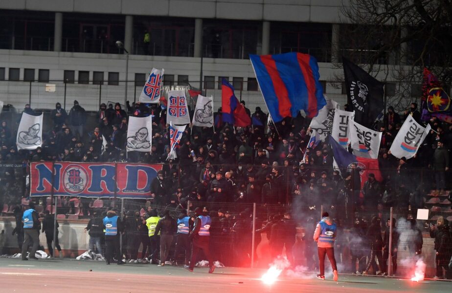 FCSB – CFR Cluj | Ultrașii „roș-albaștri” au făcut praf campioana, înaintea derby-ului de la Buzău: „Demolați echipa protejată de arbitri și politicieni!”