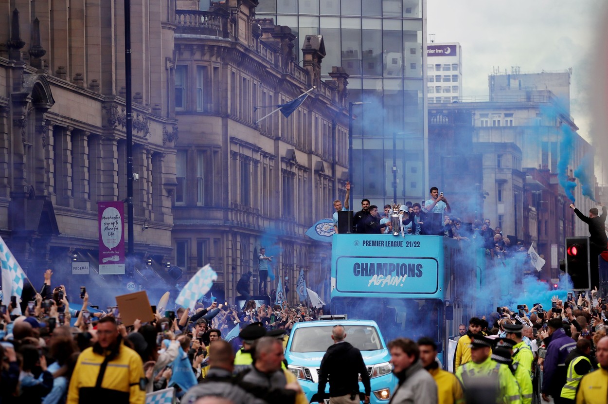 A general view of the Manchester City trophy parade through Manchester City Centre to celebrate winning the Premier League
Manchester City Trophy Parade, Premier League, Football, Manchester, UK - 23 May 2022,Image: 693869847, License: Rights-managed, Restrictions: EDITORIAL USE ONLY No use with unauthorised audio, video, data, fixture lists, club/league logos or 