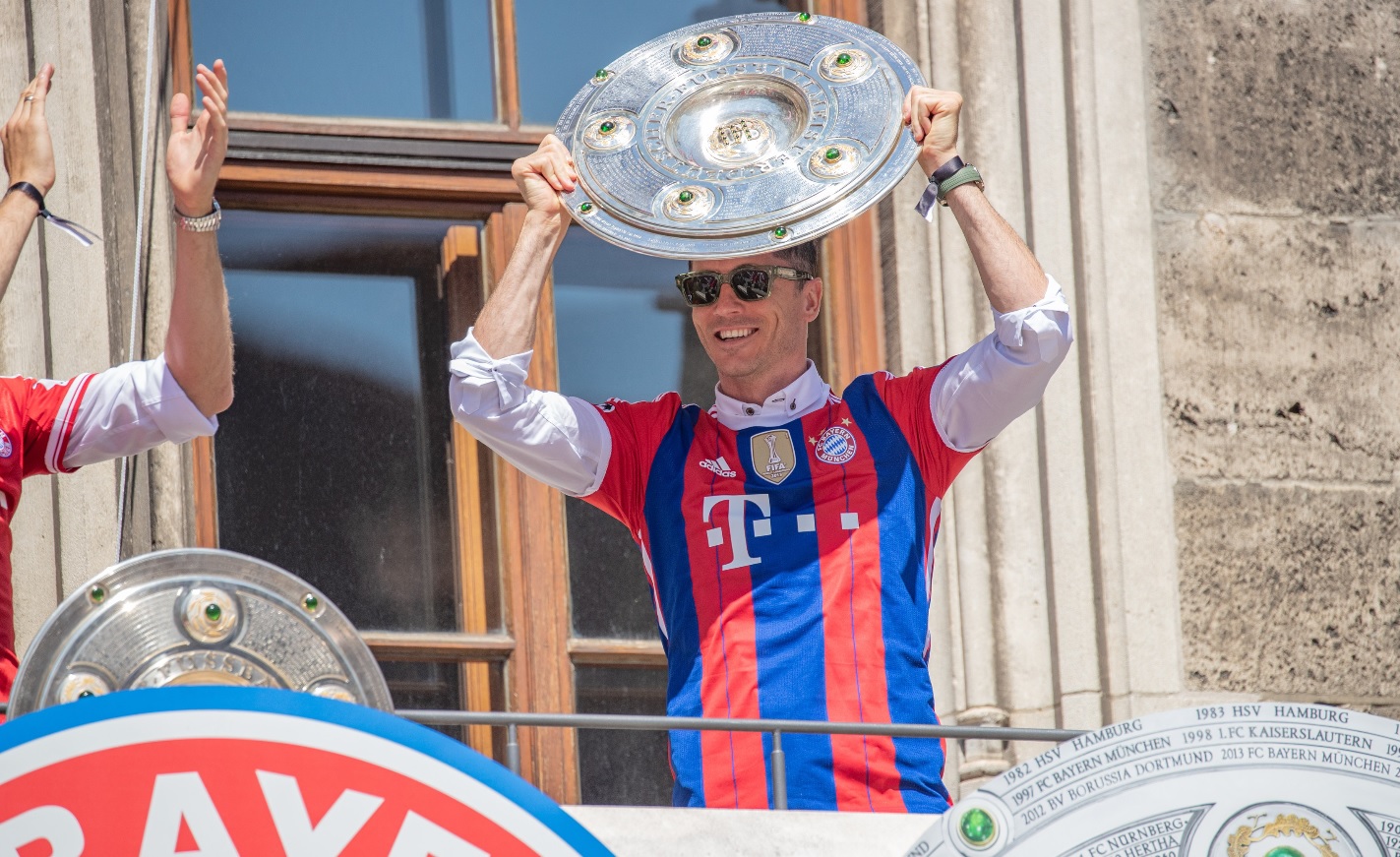 Barcelona şi Bayern Munchen au început negocierile pentru Robert Lewandowski! Ofertă de 32 de milioane de euro refuzată de bavarezi