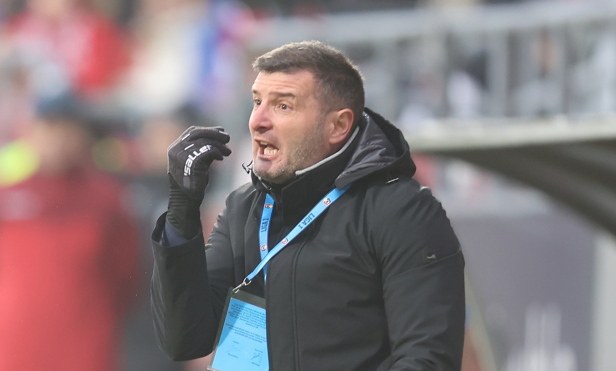 Laszlo Balint a cedat nervos după CFR Cluj – UTA 2-1: „Ne crapă venele în cap! Suntem proştii proştilor! Arbitraj sub orice critică