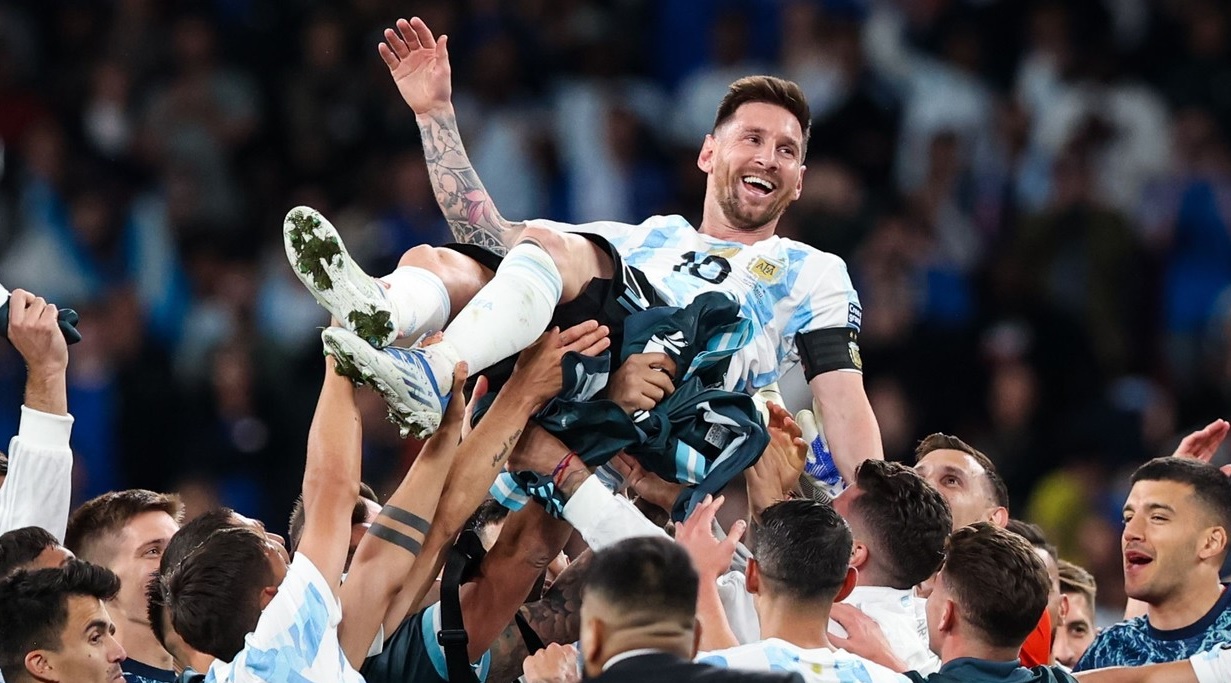 Lionel Messi, omagiat de jucătorii Argentinei