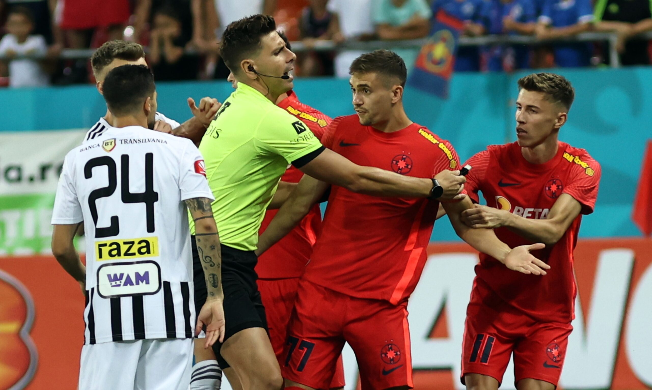 FCSB – U Cluj 1-1. Surpriză pe Arena Naţională! Roş-albaştrii s-au încurcat cu nou-promovata. Florin Tănase a înscris din penalty