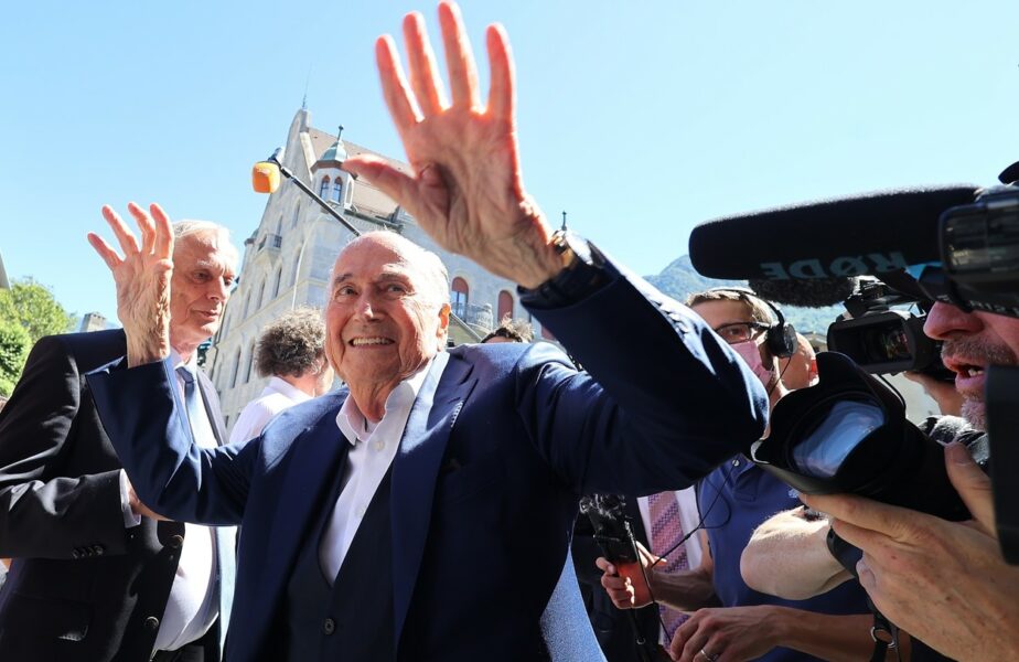 Michel Platini, prima reacție după ce a fost achitat de justiția elvețiană: „Sunt un tip cinstit!”. Cum a glumit cu Sepp Blatter: „Vezi? Așa câștigăm!”