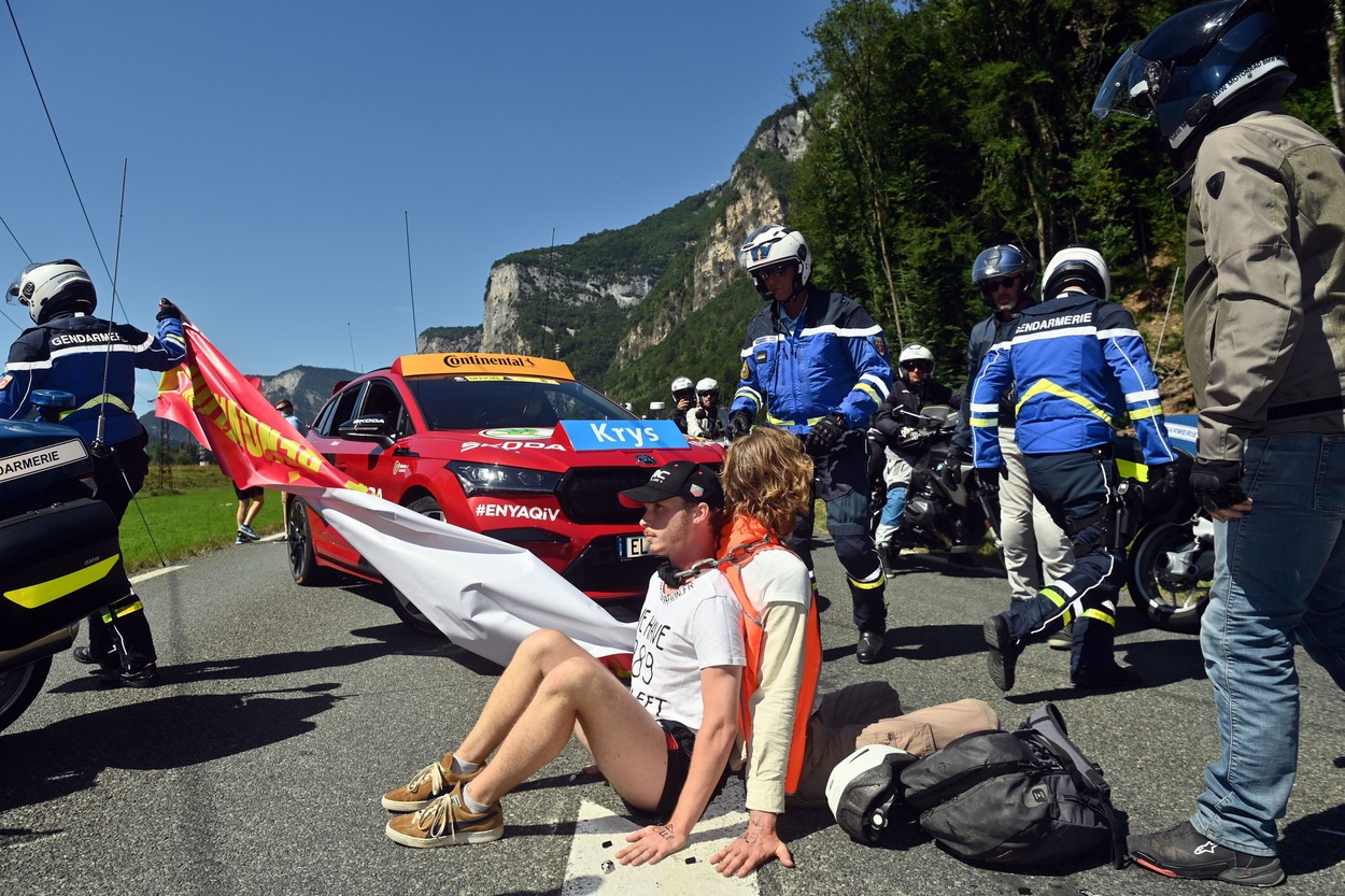 Illustration picture shows and the neutralization of the race following a demonstration stage ten of the Tour de France cycling race, a 148km race from Morzine les Portes du Soleil to Megeve, France, on Tuesday 12 July 2022. This year's Tour de France takes place from 01 to 24 July 2022.
Cycling Tour De France 2022 Stage 10, Megeve, France - 12 Jul 2022,Image: 706828728, License: Rights-managed, Restrictions: , Model Release: no, Credit line: Profimedia