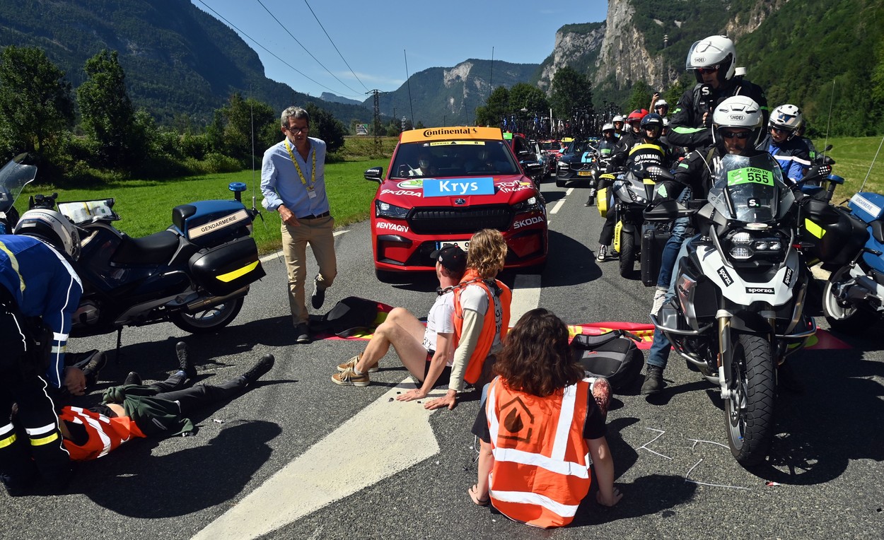 Illustration picture shows and the neutralization of the race following a demonstration stage ten of the Tour de France cycling race, a 148km race from Morzine les Portes du Soleil to Megeve, France, on Tuesday 12 July 2022. This year's Tour de France takes place from 01 to 24 July 2022.
Cycling Tour De France 2022 Stage 10, Megeve, France - 12 Jul 2022,Image: 706829775, License: Rights-managed, Restrictions: , Model Release: no, Credit line: Profimedia