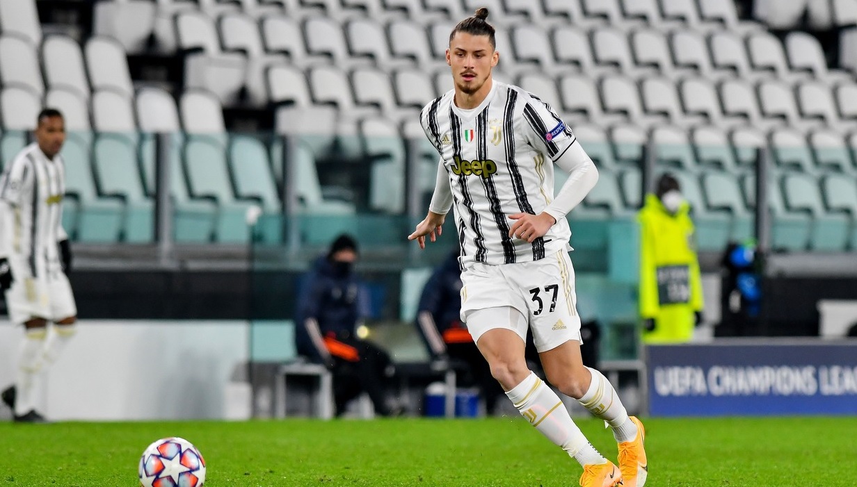 Fabrizio Romano a anunțat transferul lui Radu Drăgușin de la Juventus