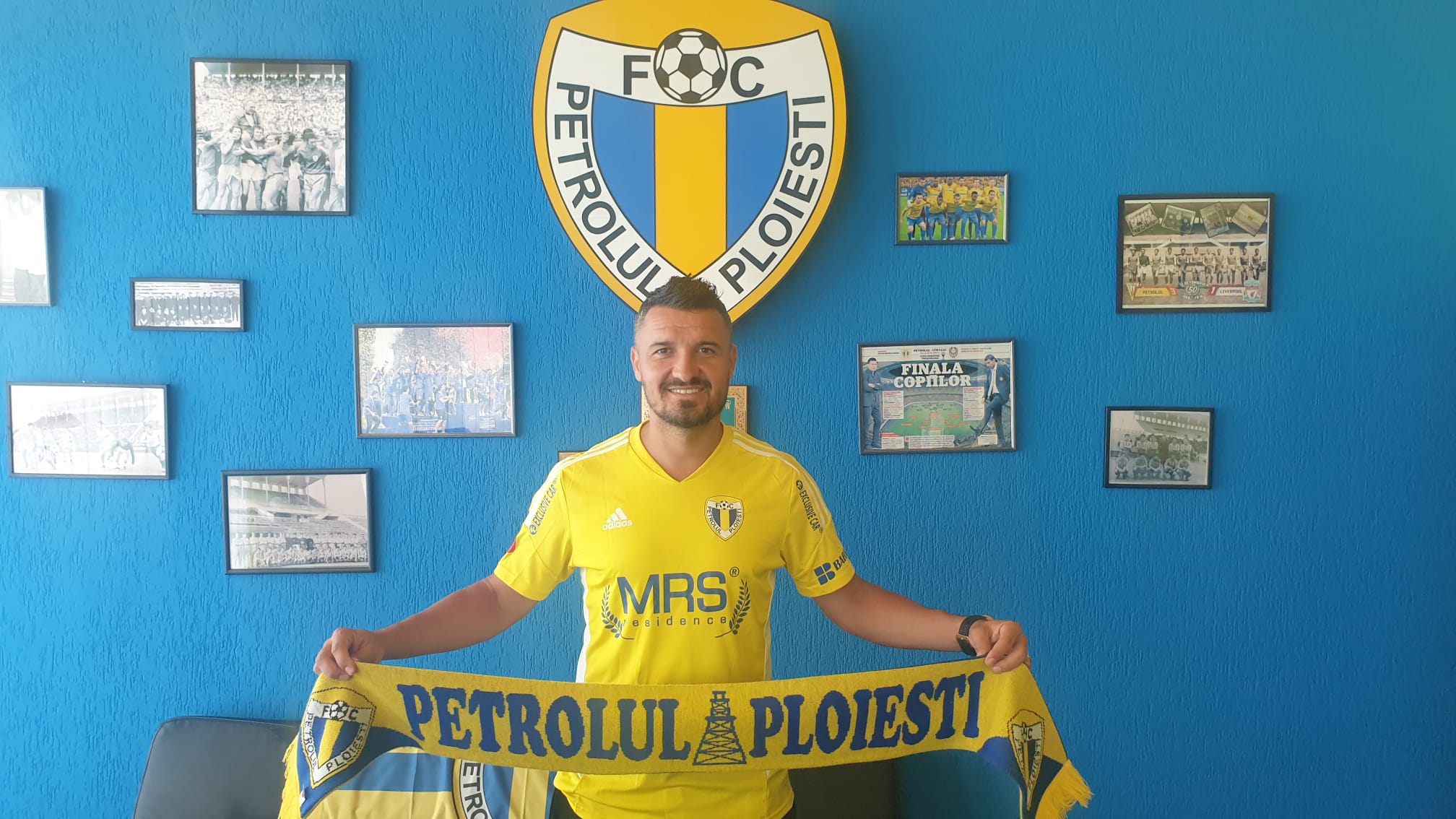 Constantin Budescu a semnat cu Petrolul! “Magicianul” a revenit la Ploiești după 11 ani: “Am spus-o mereu!”. Prima reacție a mijlocașului