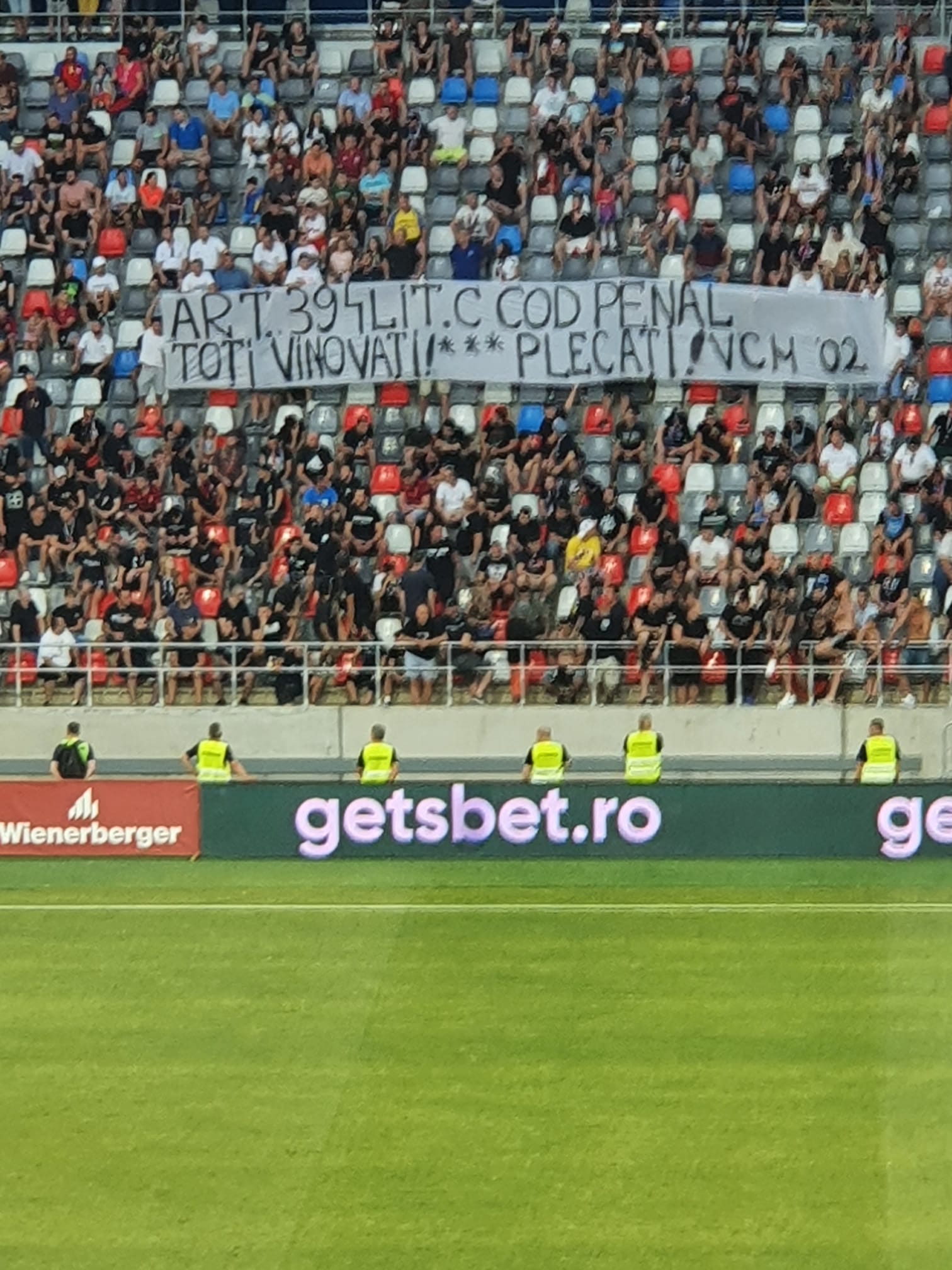 Fanii CSA Steaua au cerut demisii