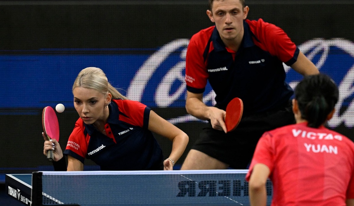 Bernadette Szocs și Ovidiu Ionescu, în finala de tenis de masă