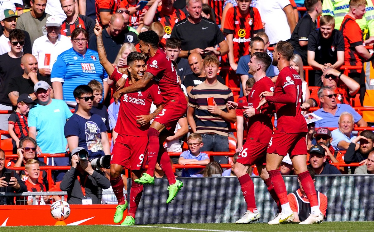 Liverpool a „zdrobit-o pe Bournemouth în numai 45 de minute! Nu a mai făcut niciodată aşa ceva în istoria Premier League. Roberto Firmino, performanţă fabuloasă!