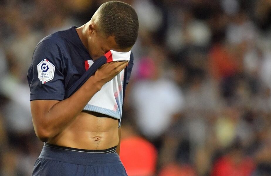 Kylian Mbappe, reacție nervoasă în timpul meciului lui PSG! Ce a putut să facă după ce un coleg i-a pasat lui Lionel Messi