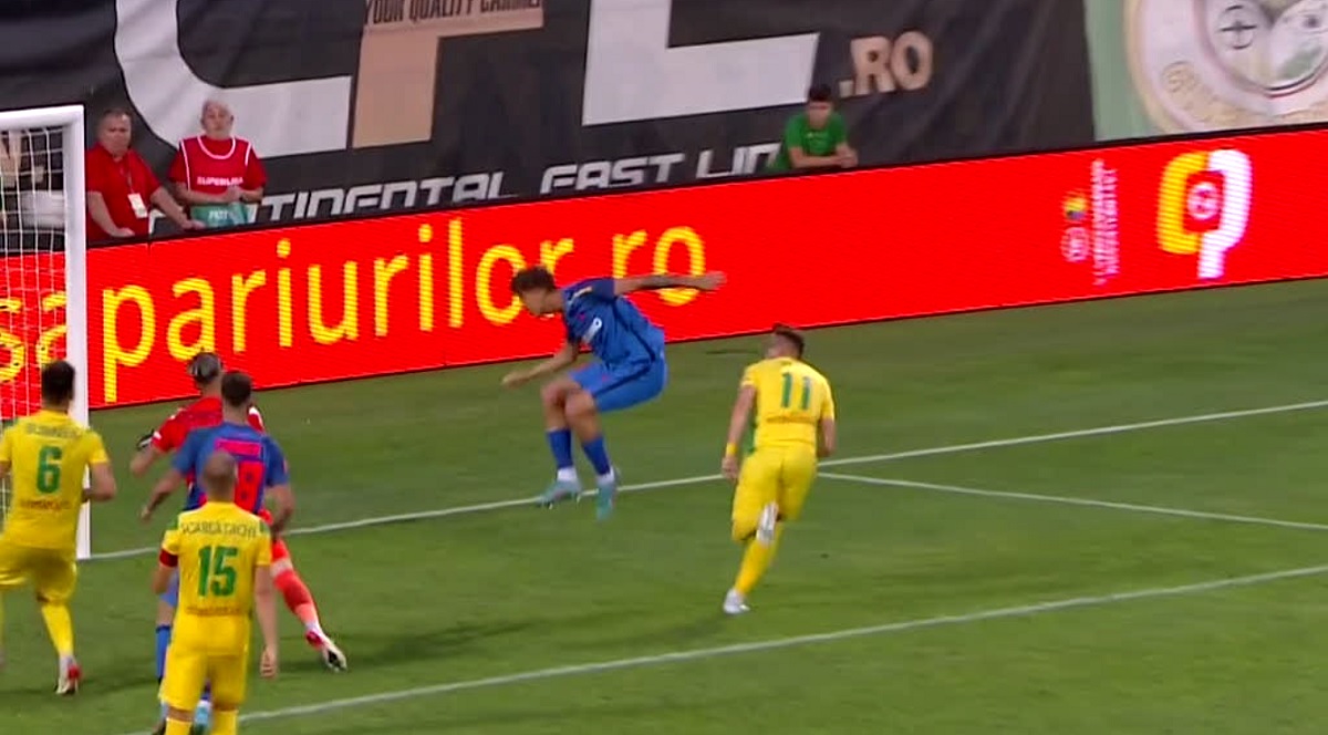 David Miculescu, primul gol în tricoul FCSB! Lewandowski de România” a spart gheaţa cu CS Mioveni