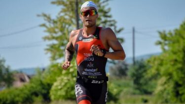 Alex Toma a fost invitatul lui Cătălin Oprişan, în emisiunea AS.ro LIVE. Campionul la triatlon a venit cu poveşti de senzaţie