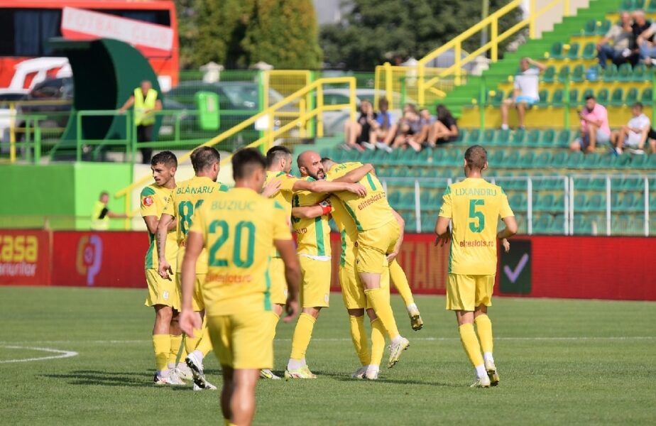 CS Mioveni – Universitatea Cluj 0-1. Ely Fernandes a deschis scorul din pasa lui Romario