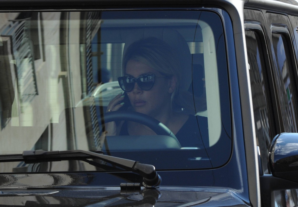 Milan, 07-07-2022 Wanda Nara, wife and agent of MAURO ICARDI, Argentine footballer of PSG champion of France, surprised as she leaves 