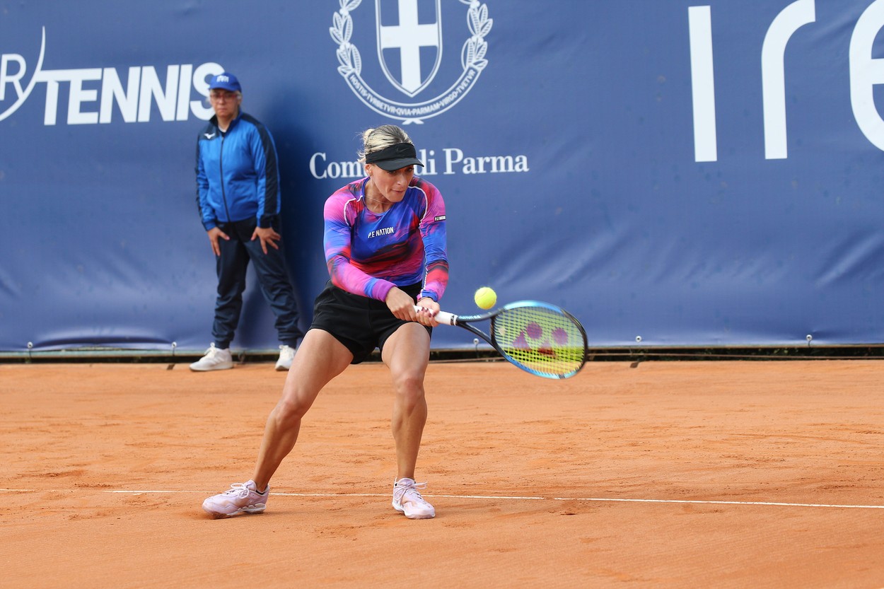 Ana Bogdan s-a calificat în semifinalele turneului de la Parma, după ce a învins-o pe Irina Begu, scor 6-2, 7-6