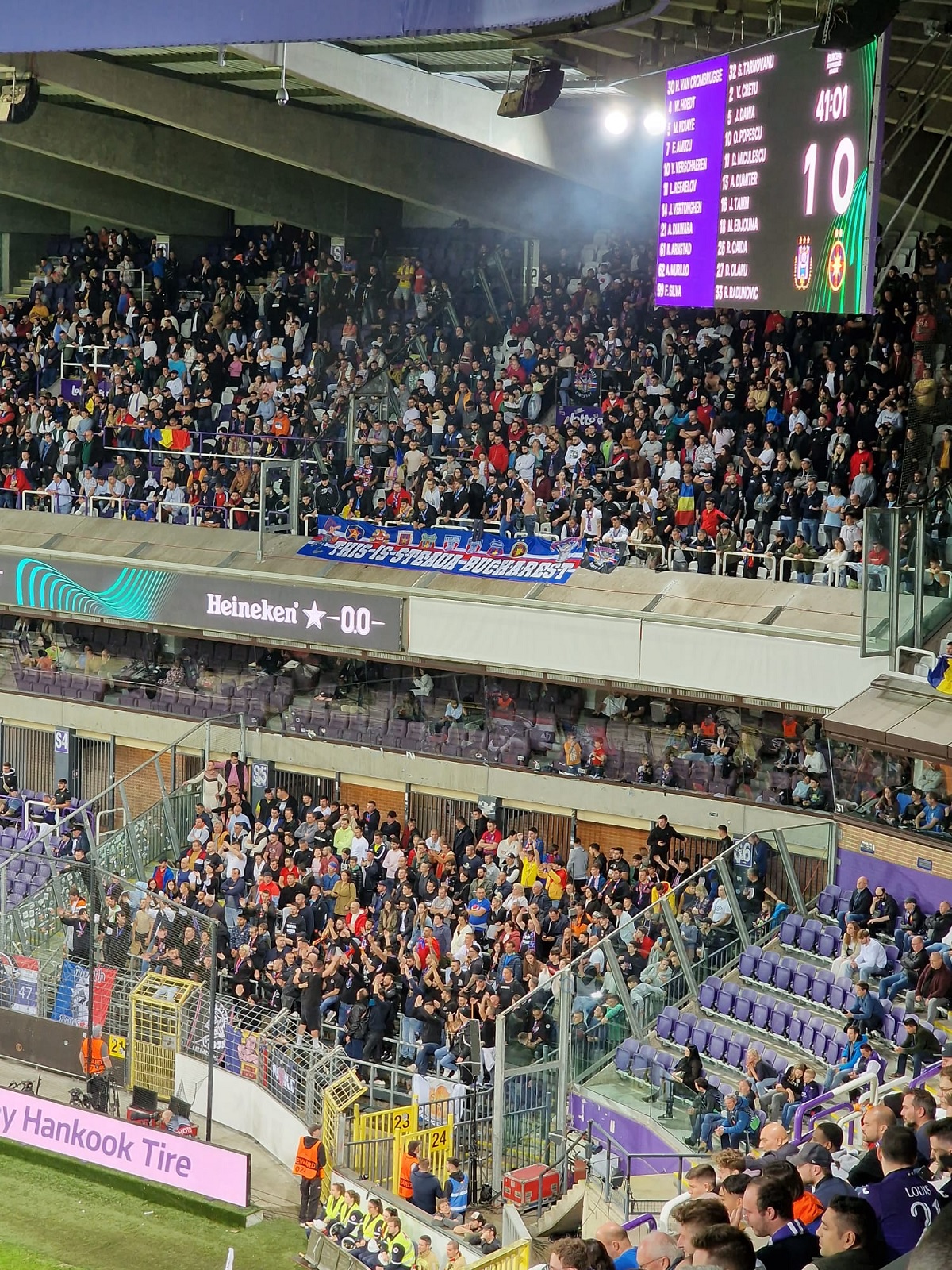 Banner afişat la Anderlecht - FCSB