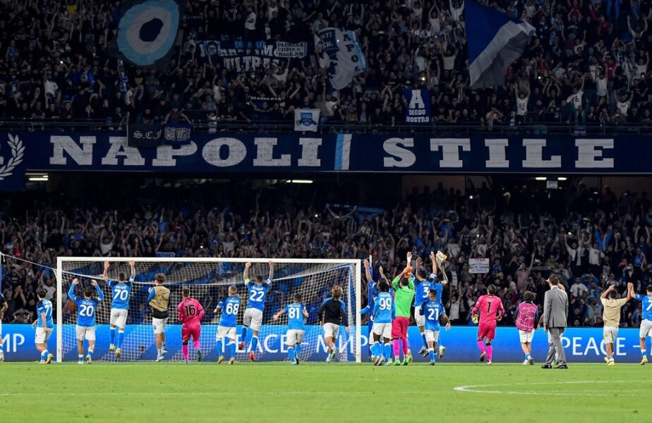 Napoli s-a calificat în optimile UEFA Champions League! A înscris 4 goluri în poarta lui Ajax şi a egalat un record uluitor