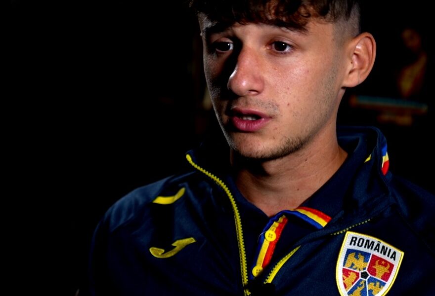 Nicolas, fiul lui Gică Popescu, copleşit de emoţii: „Tricoul României este greu! Nu ai cum să nu-l respecţi!”
