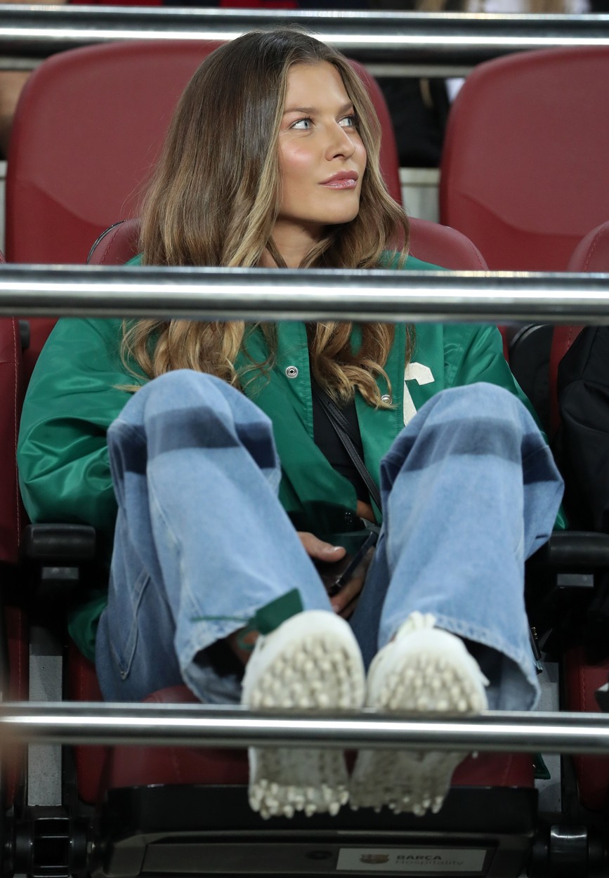 Anna Lewandowska, soţie lui Robert Lewandowski, la meciul Barcelona - Inter 3-3