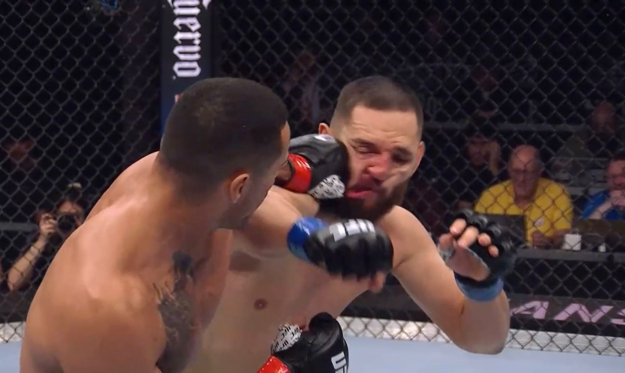 Înfrângere dureroasă pentru Negumereanu! Luptătorul român, făcut KO în gala UFC din New York
