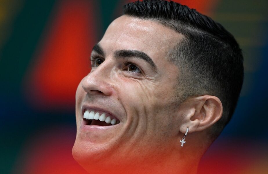 Cristiano Ronaldo a fost surprins râzând