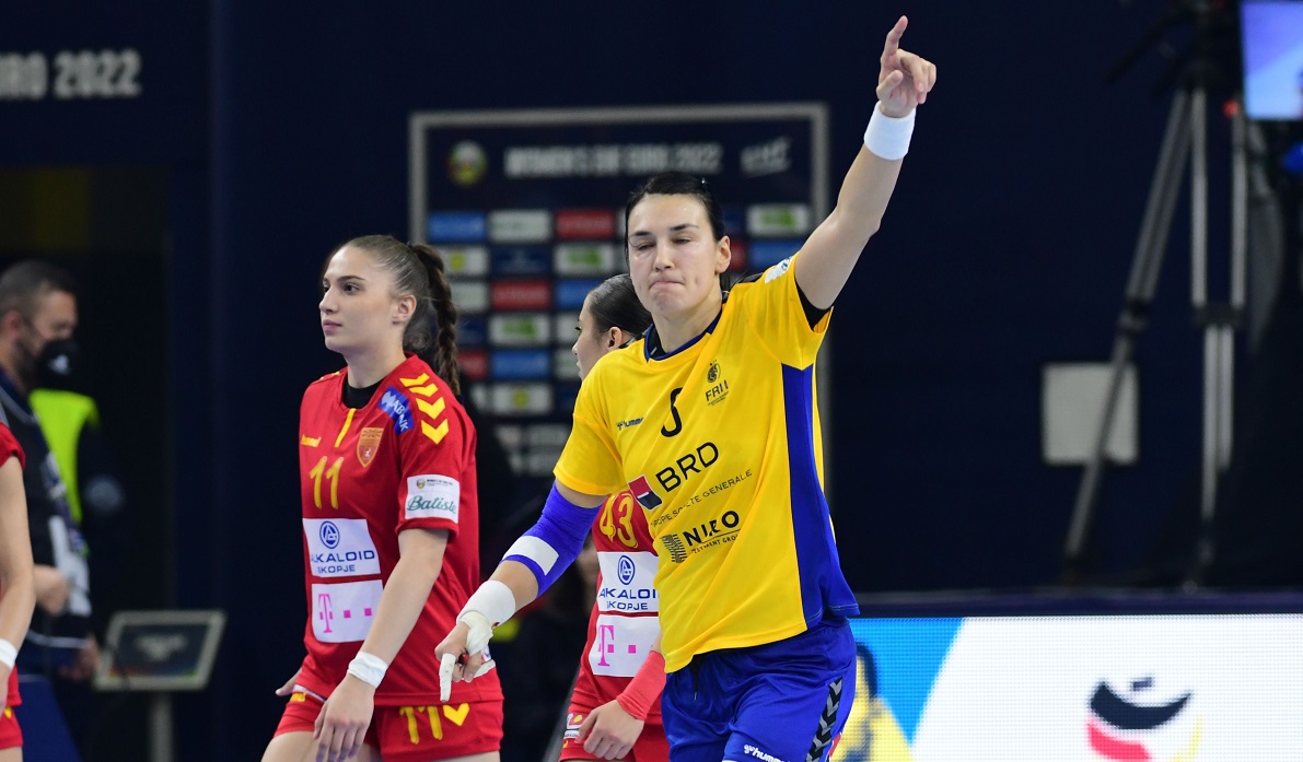 Cristina Neagu, într-un meci pentru România